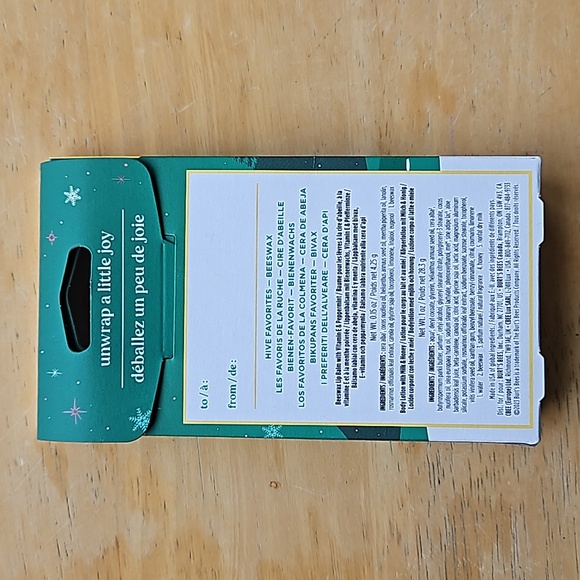 BURT BEES LOTION AND LIPBALM SET - Picture 5 of 9